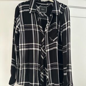 Rails Hunter Black and White Flannel Button Down Shirt Size Medium